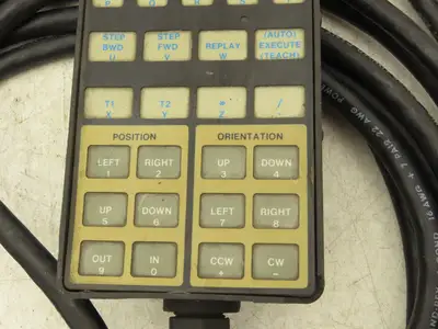 Cincinnati Milacron 3-424-1993A CNC HMI Teach Pendant Operator Control 25' Cord