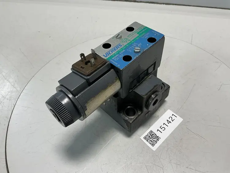 Used VICKERS DG4V-3S-2A-M-U-HL7-60-EN490 Valves/Fittings Michigan US | Ideal Machinery #689510