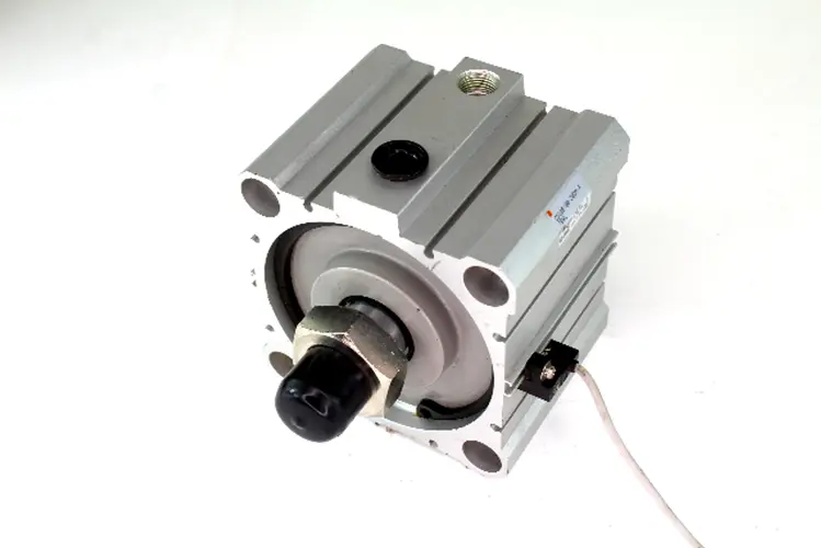 Used SMC CDQ2B100-30DM-A79WL Parts (Hydraulics and Pneumatics) Kentucky US | Industrial Parts R Us Inc. #358244