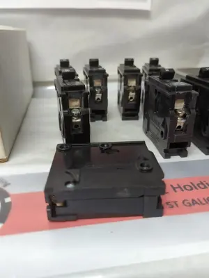 Used SIEMENS Q120 Miscellaneous Equipment (Electrical & Power) | Surplus Asset Holdings #1191169