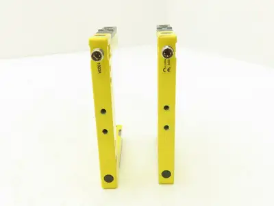 Banner SLM80P6Q Fork Slot Proximity Sensor Fixed-Distance 80mm Width  Lot of 2