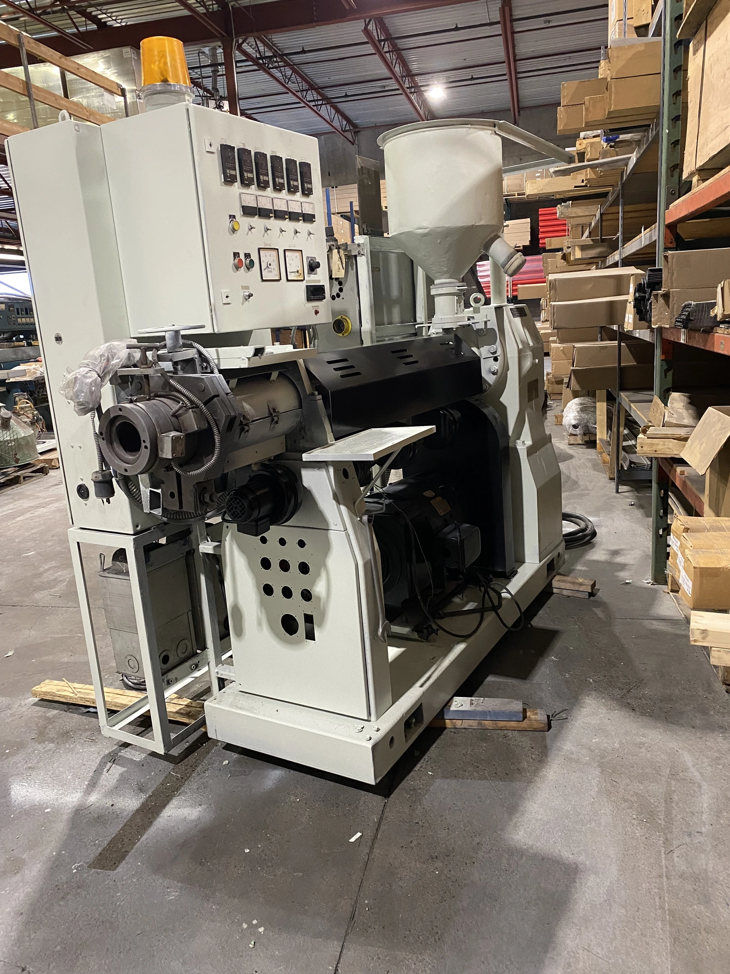 USED 1976 KUHNE K70