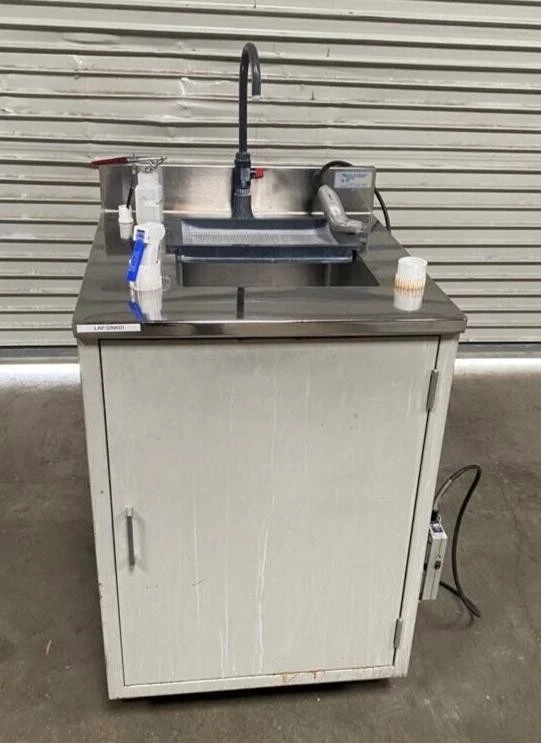 California Stainless Mfg Sink W/ Simco-Ion 6115 AirForce Ionizing Blow-off Gun