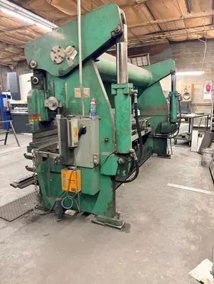 ACCURPRESS 716012 Press Brakes | Bud's Equipment Sales (2)