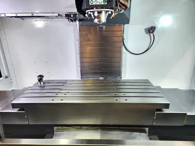 2017 HAAS VF-4SS Vertical Machining Centers | Clark Machinery Sales, LLC (3)