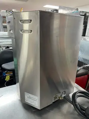 Used Fetco Used Fetco CBS-32Aap Stainless Dual Coffee Brewer Machine 220V Coffee Equipment Illinois US | Falcon Restaurant Supply #1375676