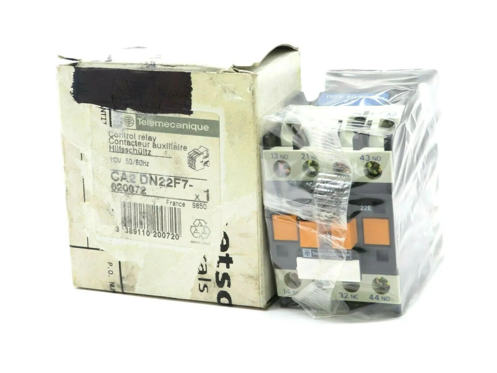 NEW TELEMECANIQUE CA2-DN22F7 RELAY CONTROL CA2DN22F7