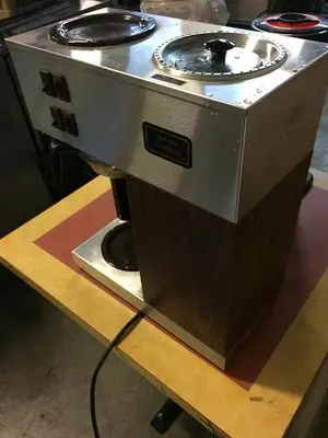 BUNN POUR OVER COFFEE MACHINE