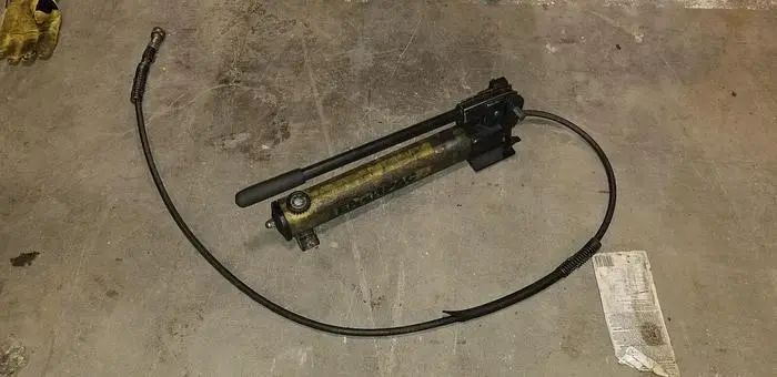 Used ENERPAC P392 Hydraulic Pumps Wisconsin US | Lemke Machinery Sales #305172