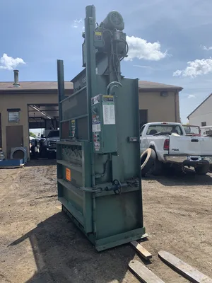 Selco V5-HD Vertical Baler