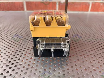 Used ALLEN BRADLEY 194R-NJ030P3 3-POLE, 30 AMP FUSED ROTARY DISCONNECT SWITCH Electronics & Components California US | Equipment Lab #1566566