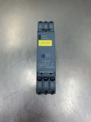 USED Siemens 3RN2012-1BW30 SIRIUS Thermistor Motor Protection Relay.