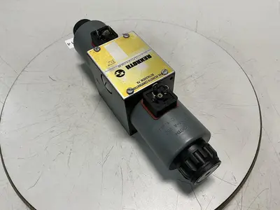 USED REXROTH 4WE10U31/CG24N9K4V