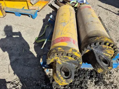 830E-DC RH Hoist Cylinder - 39,021 hrs