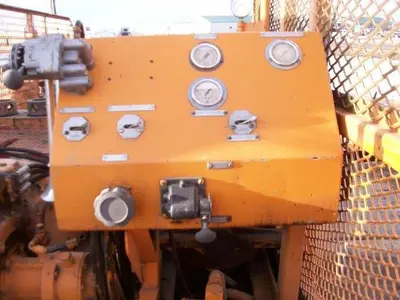 USED 1980 FORD 8000 TANDEM AXLE OILFIELD PUMP / KILL TRUCK