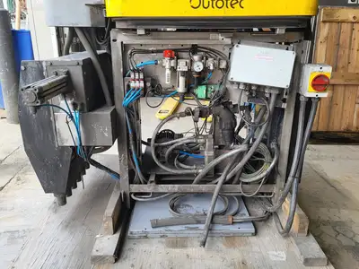 Used 2009 OUTOTEC COURIER 6I X-Ray Analytical (XRD, XRF) British Columbia CA | Lenmark #1442908