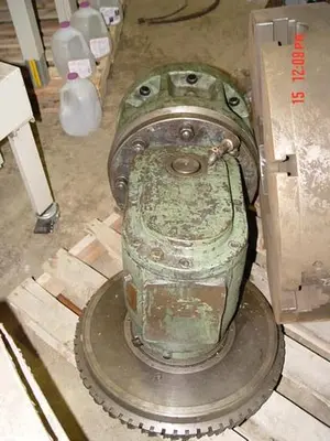 USED CINCINATTI RIGHT ANGLE HEAD