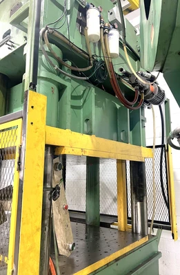 USED 1987 ST. LAWRENCE ST. LAWRENCE 2K23 PRESS