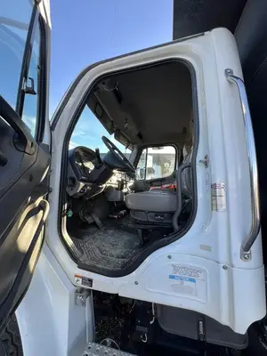 Used 2014 FREIGHTLINER M2 106 Tractors & Trailers California US | Ben Kaplan Equipment #1407726