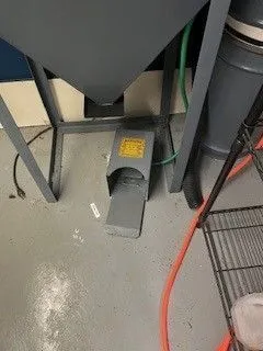 TRINCO MODEL 40X40 BLAST CLEANING/AIR & SUCTION | Machinery Resources International (4)