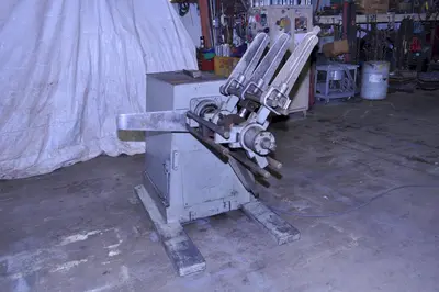 6000 LB X 29" JACO UNCOILER