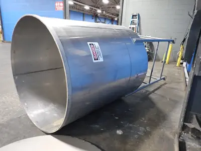 Approx. 1100 Gallons S/s Tank
