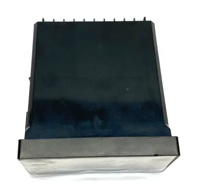 USED COLE PARMER TEMPERATURE DIN CONTROLLER 1/8" DIN 2 SPDT RELAYS