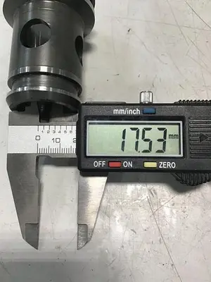 USED VICKERS 25-D20-10