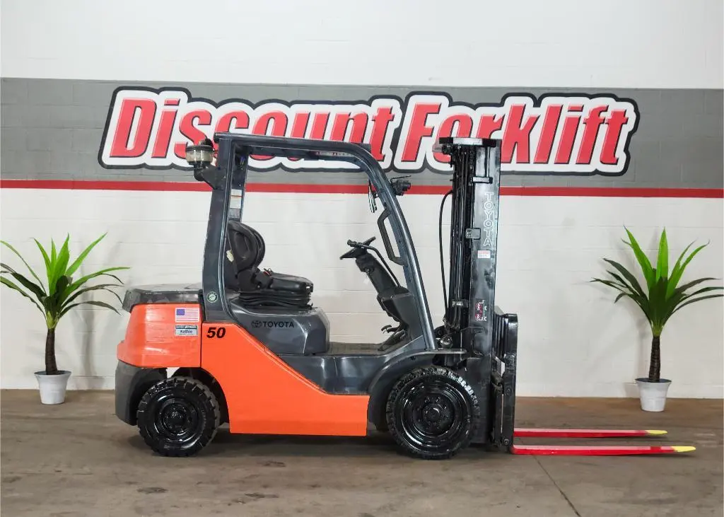 USED 2016 TOYOTA 8FDU25