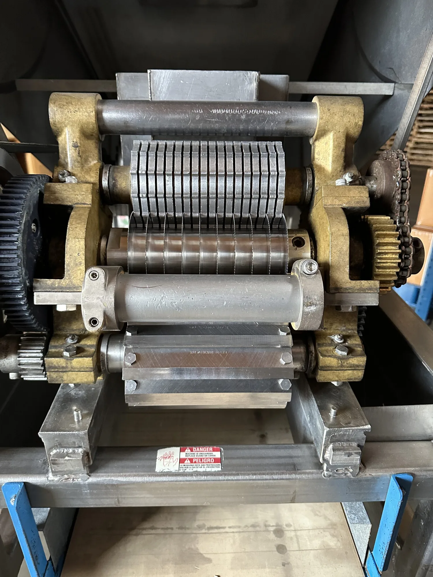 USED URSCHEL LABORATORIES L-A WITH DISCHARGE CONVEYOR