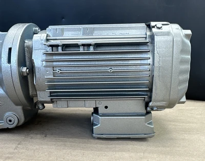 NEW SEW-EURODRIVE KT47 DRN80M4