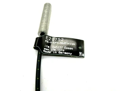NEW EFECTOR IFM FE-11-EPA-M6/F1X1/2M THROUGH-BEAM SENSOR E20752 FE11EPAM6F1X12M1