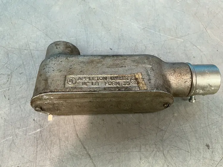 Used KILLARK _UNKNOWN_ Conduits Ohio US | HGR 24 #1263355
