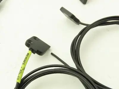 Keyence FU-12 Fiber Optic Cable Lot of 8