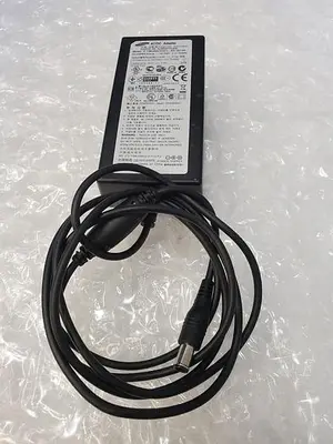 USED SAMSUNG S22A300B