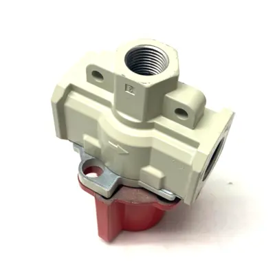 USED SMC MANUAL LOCKOUT RELIEF VALVE SINGLE ACT 3-PORT