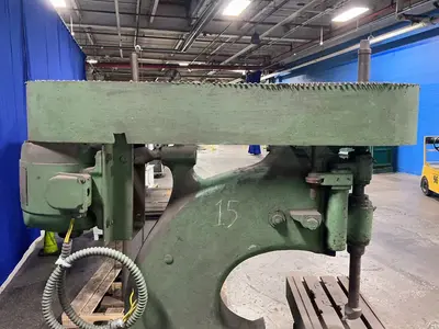 Used BECKERBRAINARD MILLING MACHINE CO. NO. 3 Heavy Duty & Sensitive Single Spindle Drills Ohio US | HGR 24 #1521415