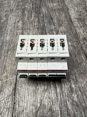 ABB 2CDS251001R0065 & 1 2CDS252001R0105 Electrical/PLC/Automation | ESS Industrial Equipment Sales (4)