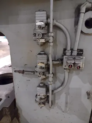 60 TON BLISS MODEL #C-60 OBI STAMPING PUNCH PRESS 8" STROKE: STOCK #23462