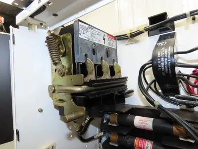Siemens SAM0R0F000000 Combination Bucket Breaker MCC Fused 10Hp 600VAC 3Ph