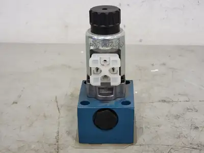 NEW REXROTH M-3 SEW 10 U14/420 MG24 N9K4