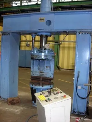 USED QUIRI 150 TON DISH END FORMING PRESS