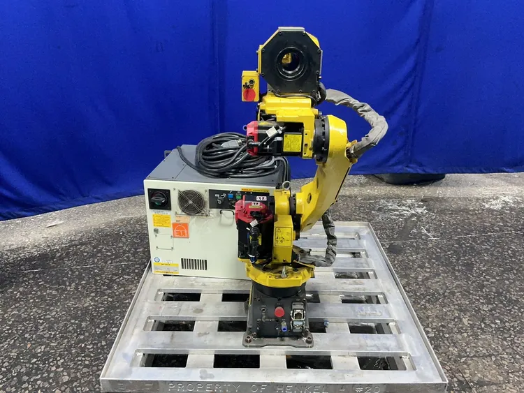 Used 2016 FANUC M10IA12 Robots Ohio US | HGR 24 #1266272