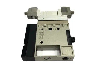 ZM131HT-K5WO-X322 | SMC  Vacuum Generator w/ SYJ3430-5WO Solenoid Valve NO MUFFLER - For parts or not working