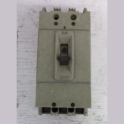 General Electric 3 Pole 15 Amp TF Breaker