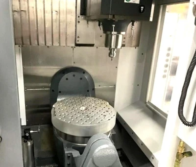 2022 HAAS UMC-500 Vertical Machining Centers | Toolquip, Inc. (4)