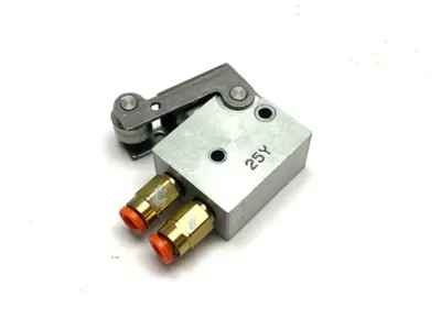 Used Camozzi Mechanically Operated Mini Valve 3/2-Way Lever/Roller Action Pump & Valve Parts Michigan US | Maverick Industrial Sales #1397615