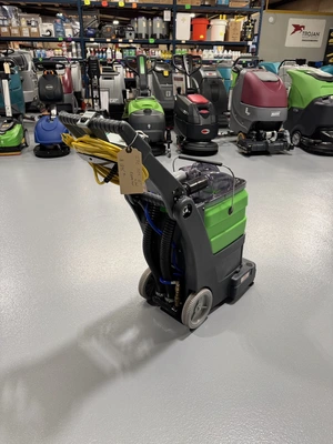 IPC SC4 12″ 4 Gallon Carpet Extractor Refurbished