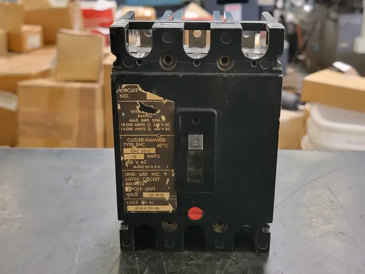 Used CUTLER-HAMMER EHC315 Switchgears British Columbia CA | Lenmark #241236