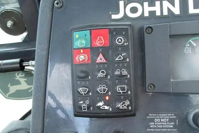 Used 2014 JOHN DEERE 410 K Backhoe Loaders Manitoba CA | Conquest Truck & Auto Sales #1421337
